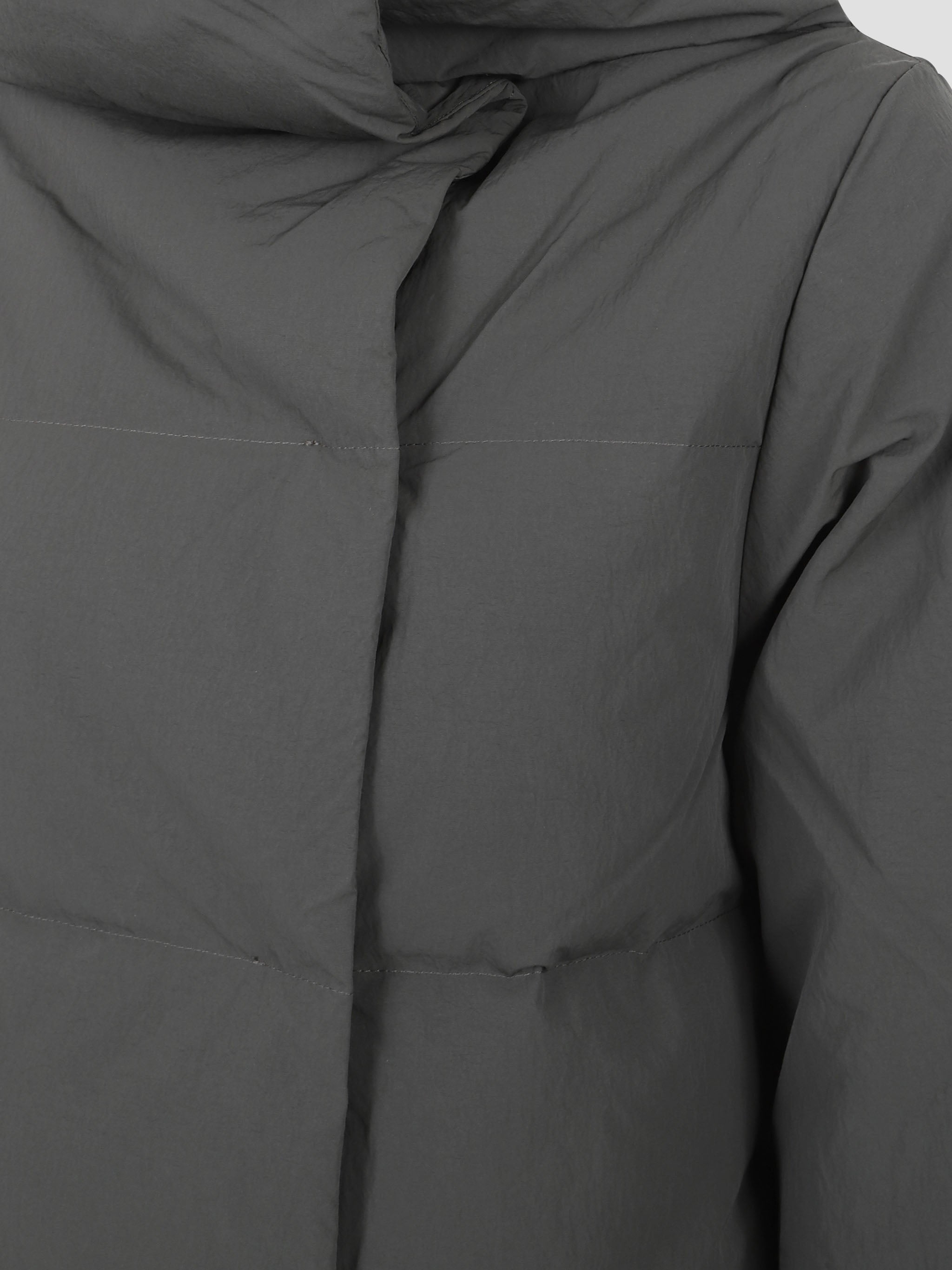 Long pruit outerwear