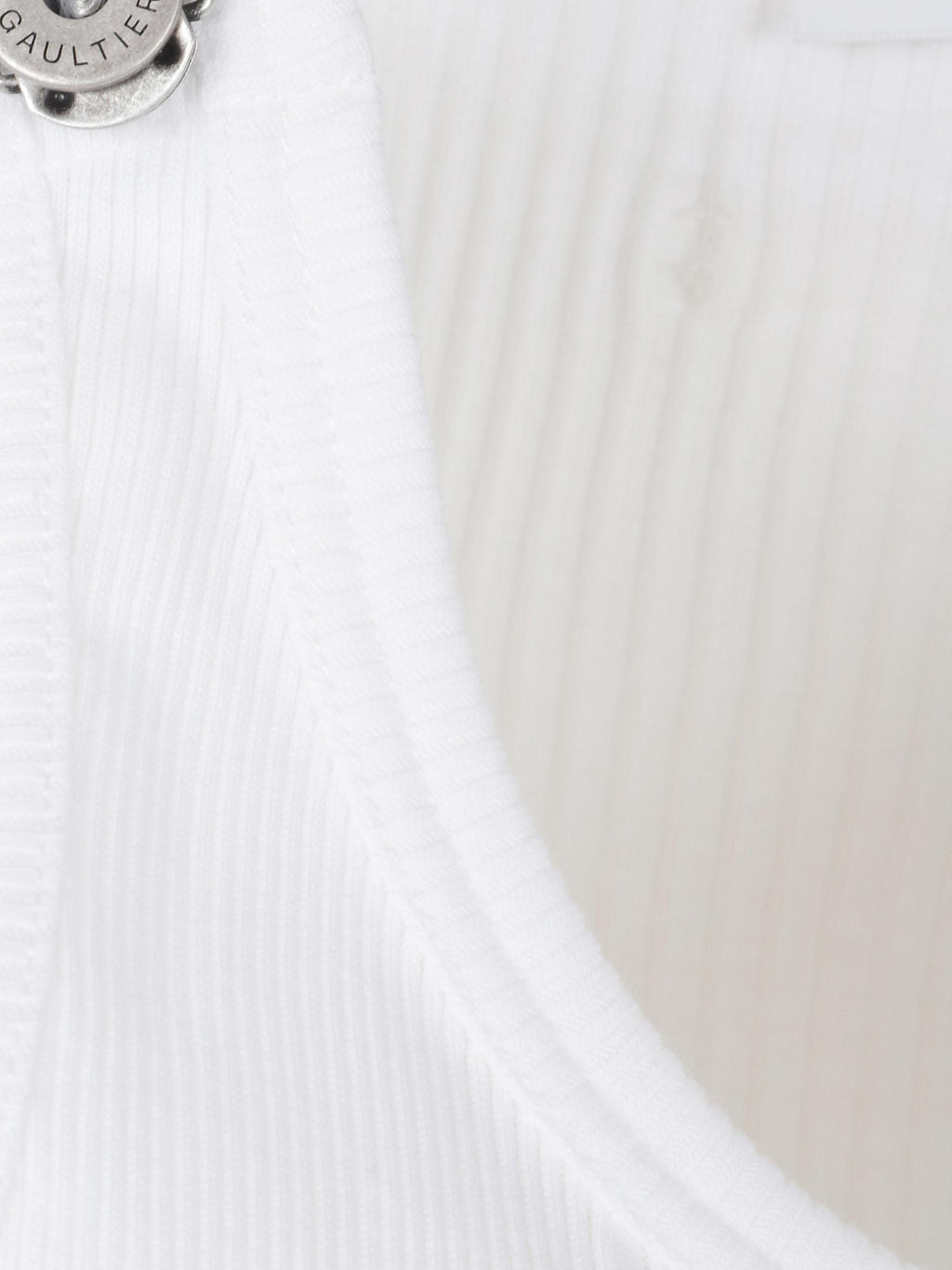 Tank top with with overall engraved