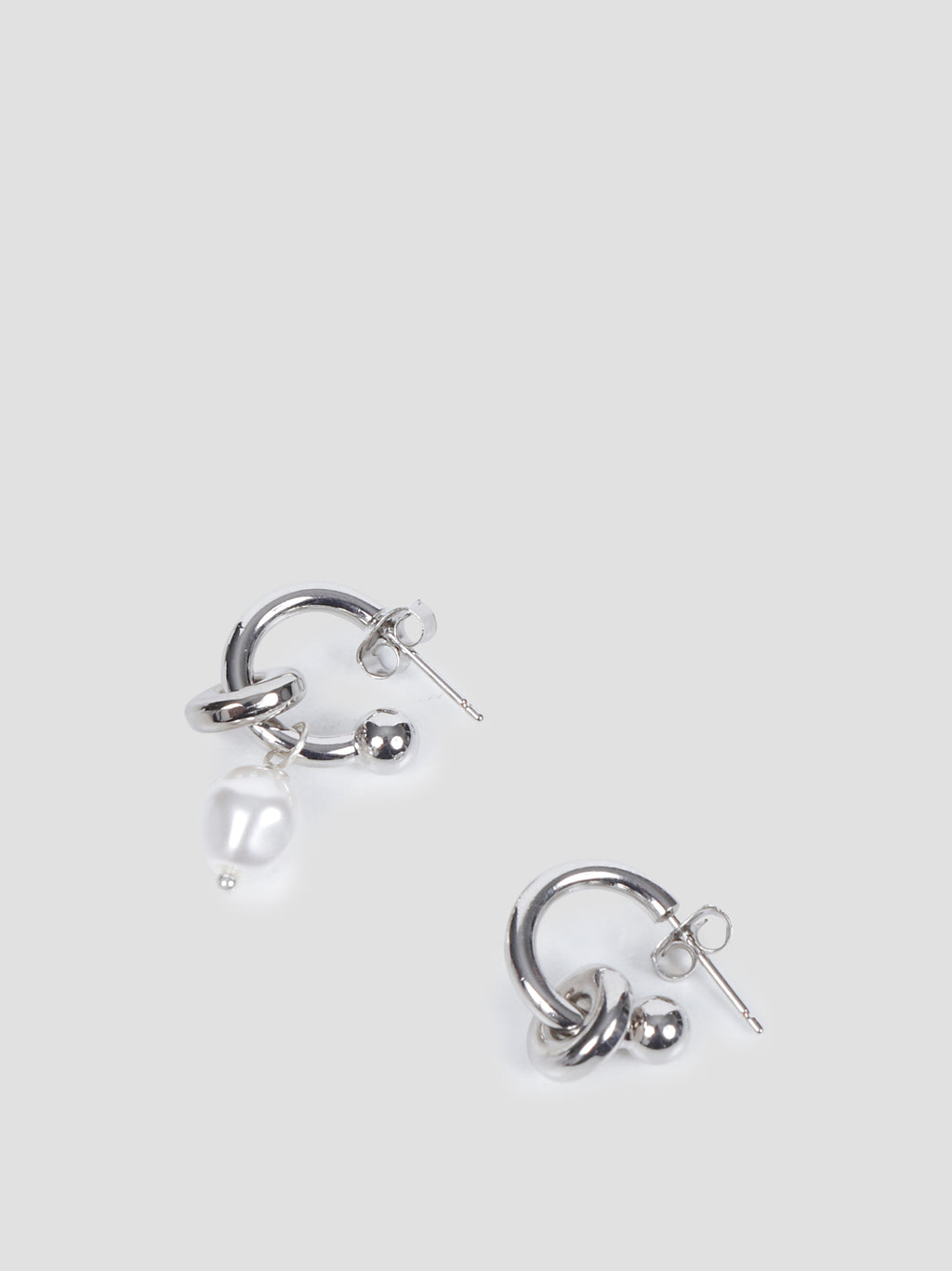 Ethan pearl mismatched earrings