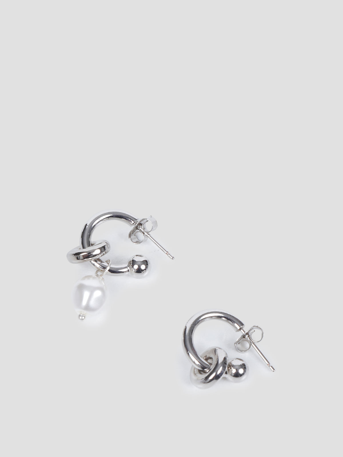 Ethan pearl mismatched earrings