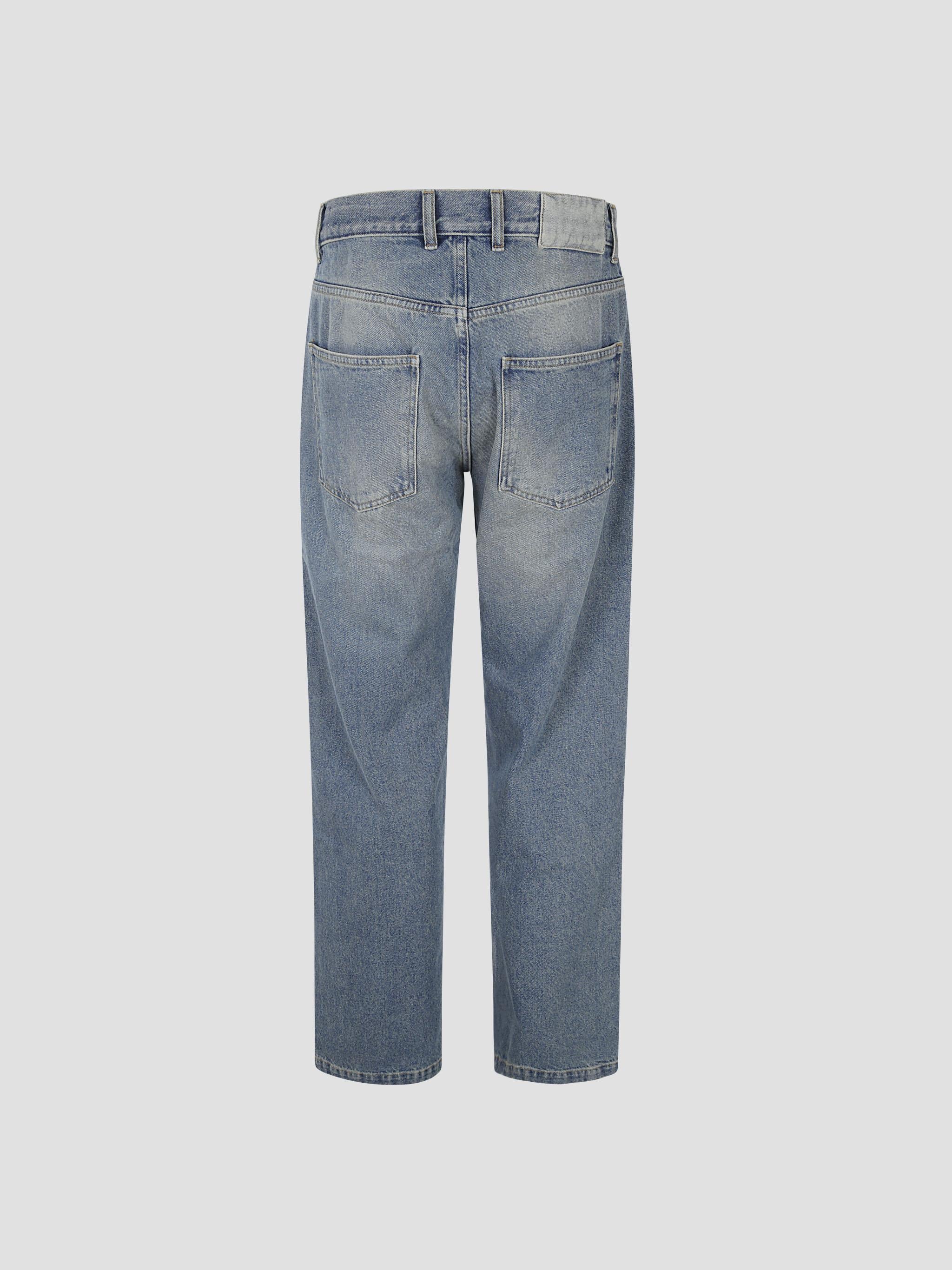 Straight cut jeans