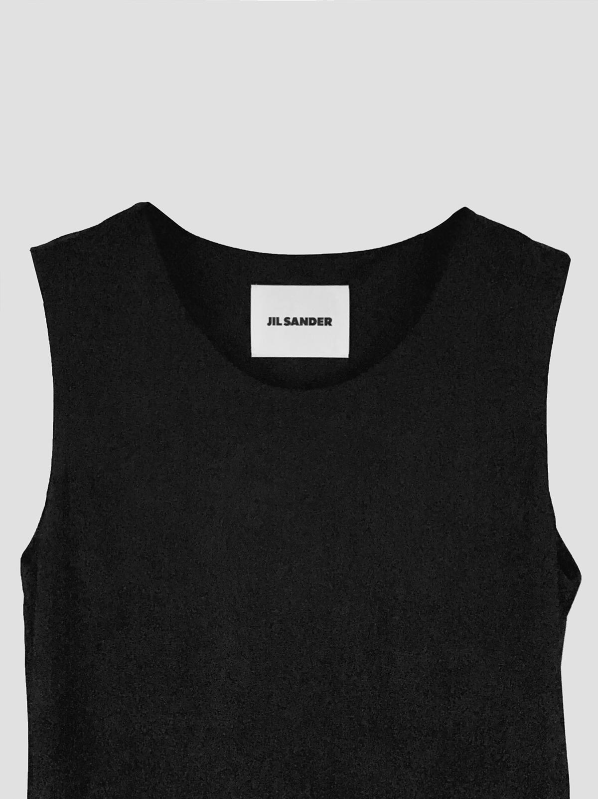 Sleeveless body cn