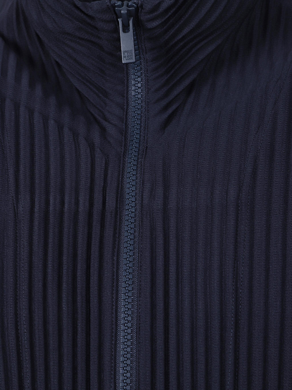 Basics pleated zip cardigan