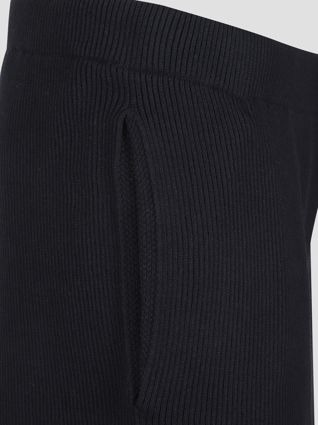 Basic knit pleated trousers
