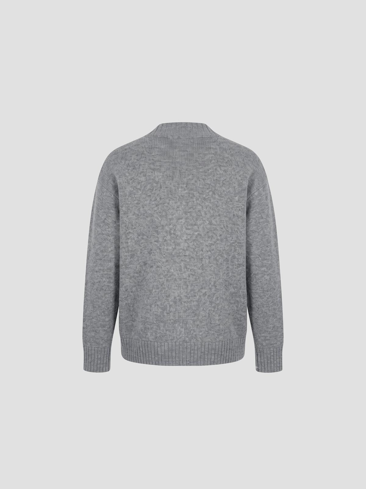 Front diamond-embroidered carded merino