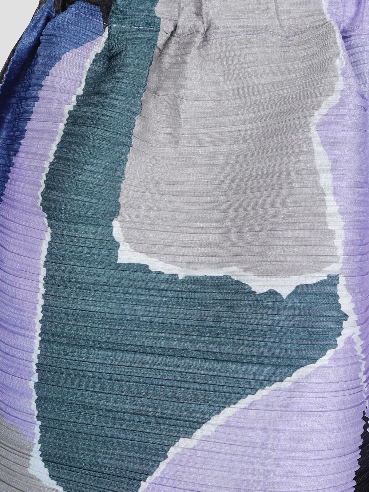 Surprise! pleated skirt