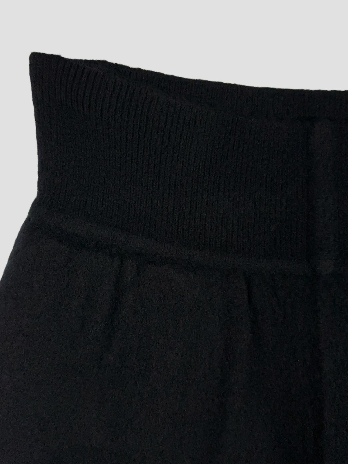 Loose pants