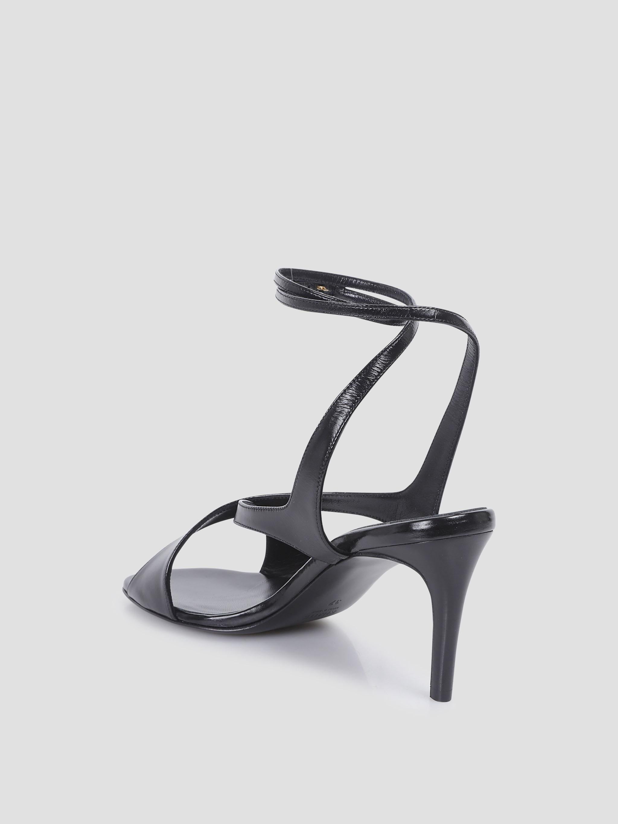 Liria ankle strap sandal 75