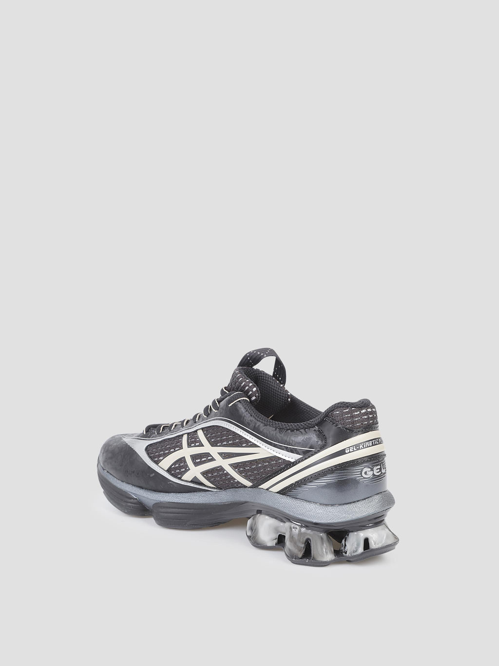 Us6-s gel-kinetic fluent sneakers