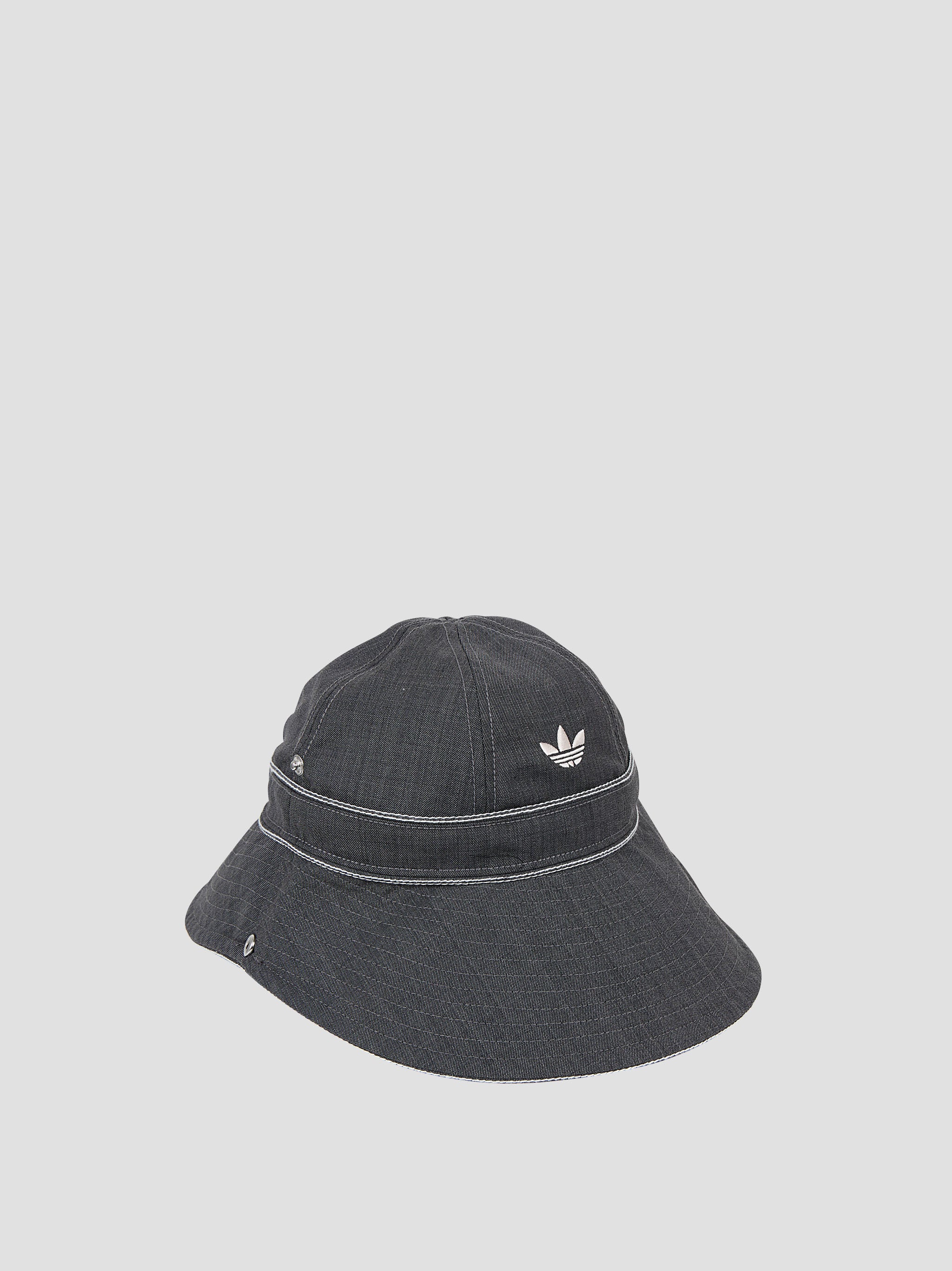 Wb bucket hat