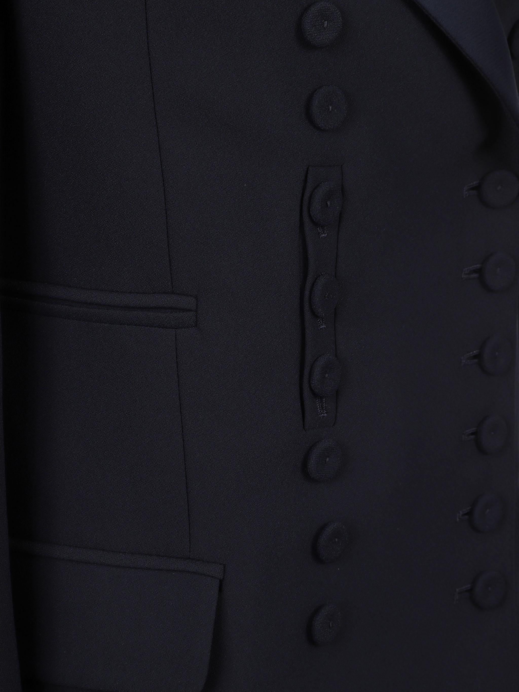 Double-breasted jacket featuring pocket