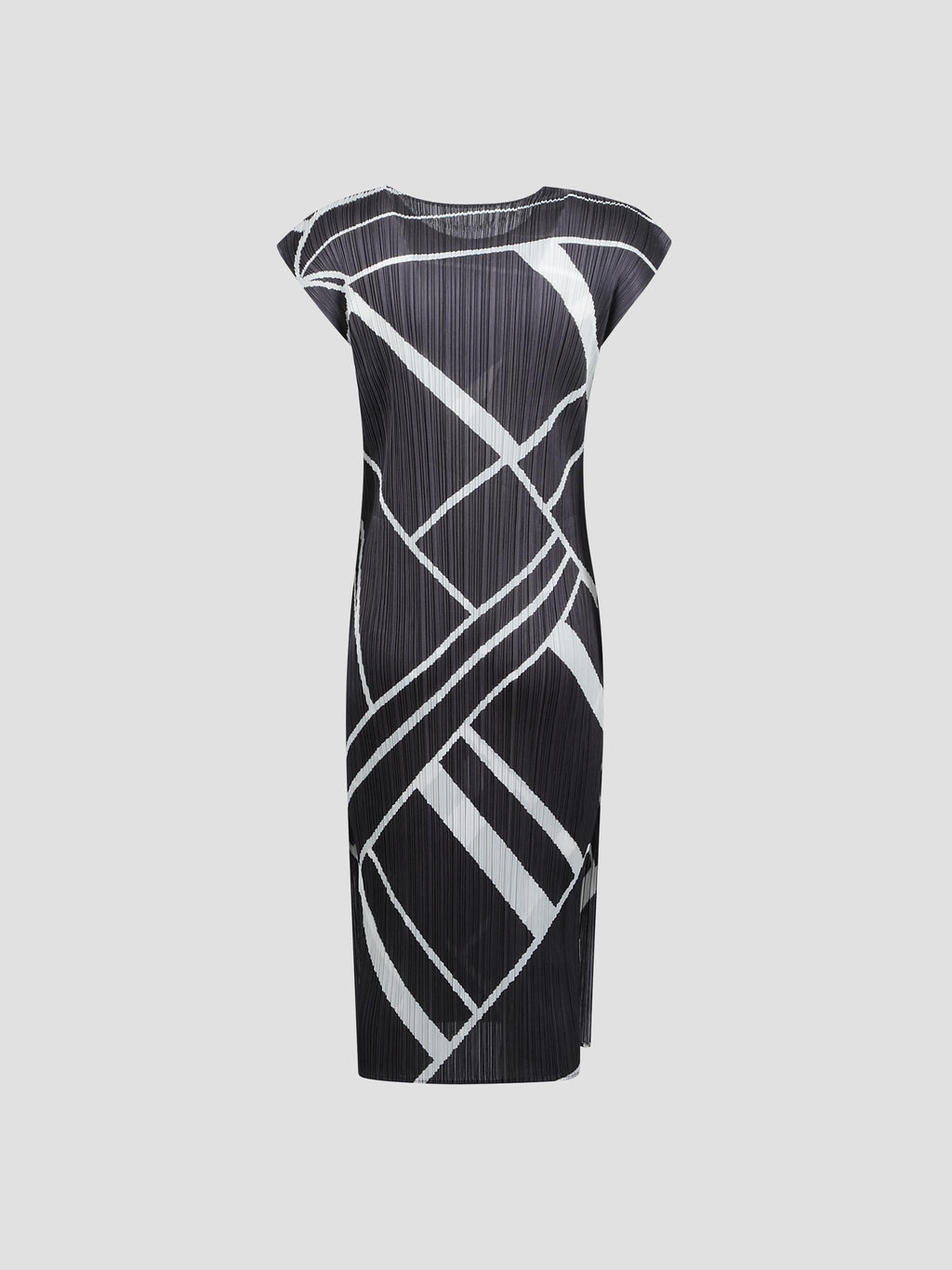 Fold line pleated dress