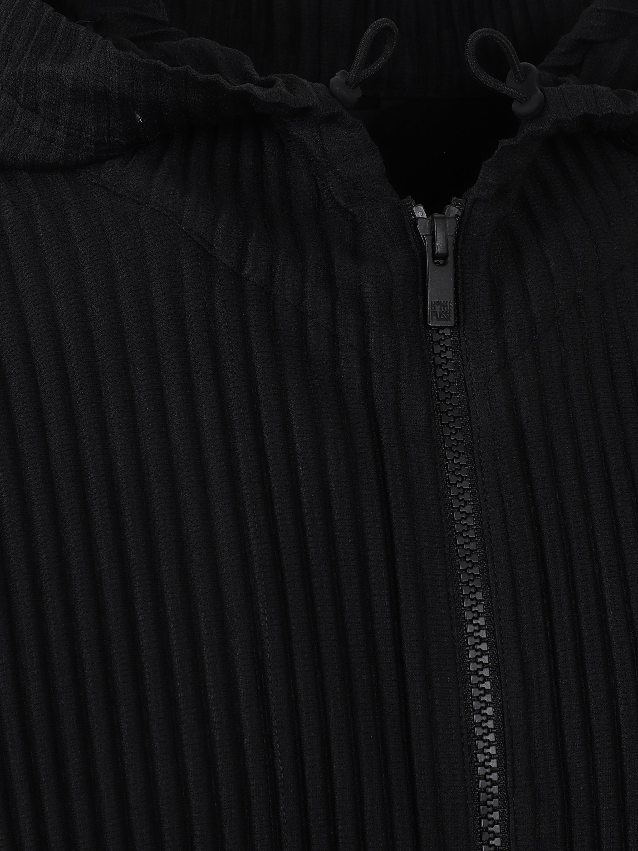 Two-way zip hooded jacket with pleats