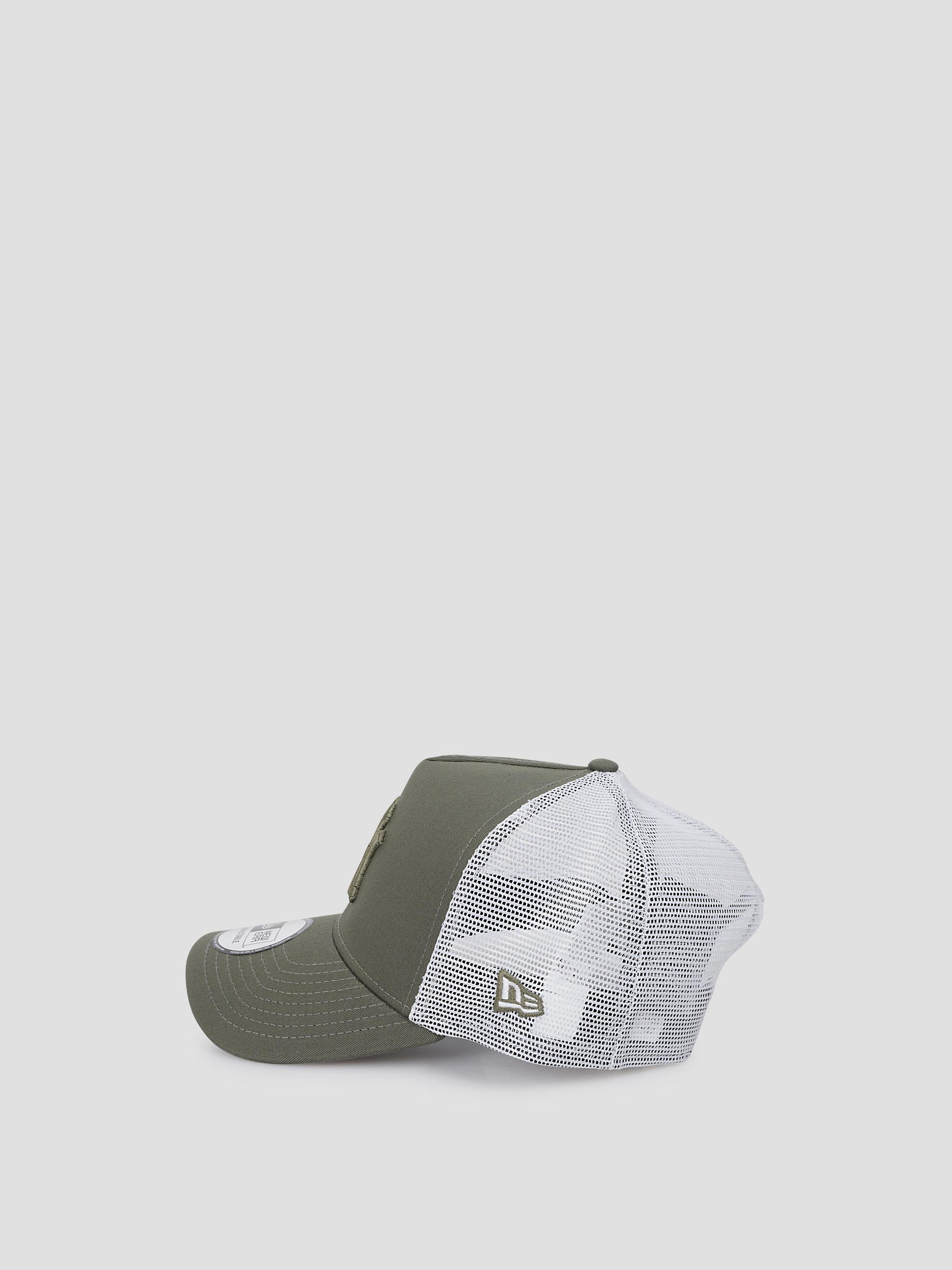 Nos league ess ef trucker