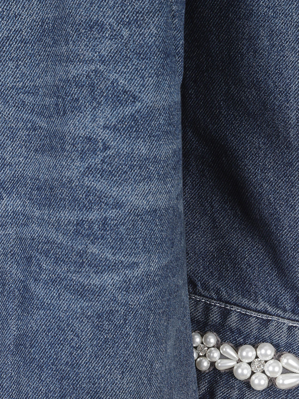 Fitted waist tail denim jacket w/ turbo emb