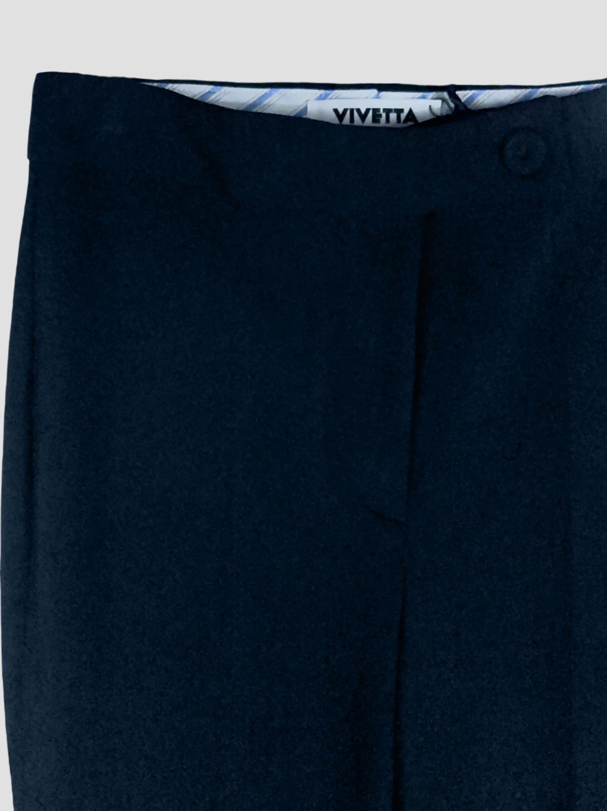 Straight trousers with ironed pleat