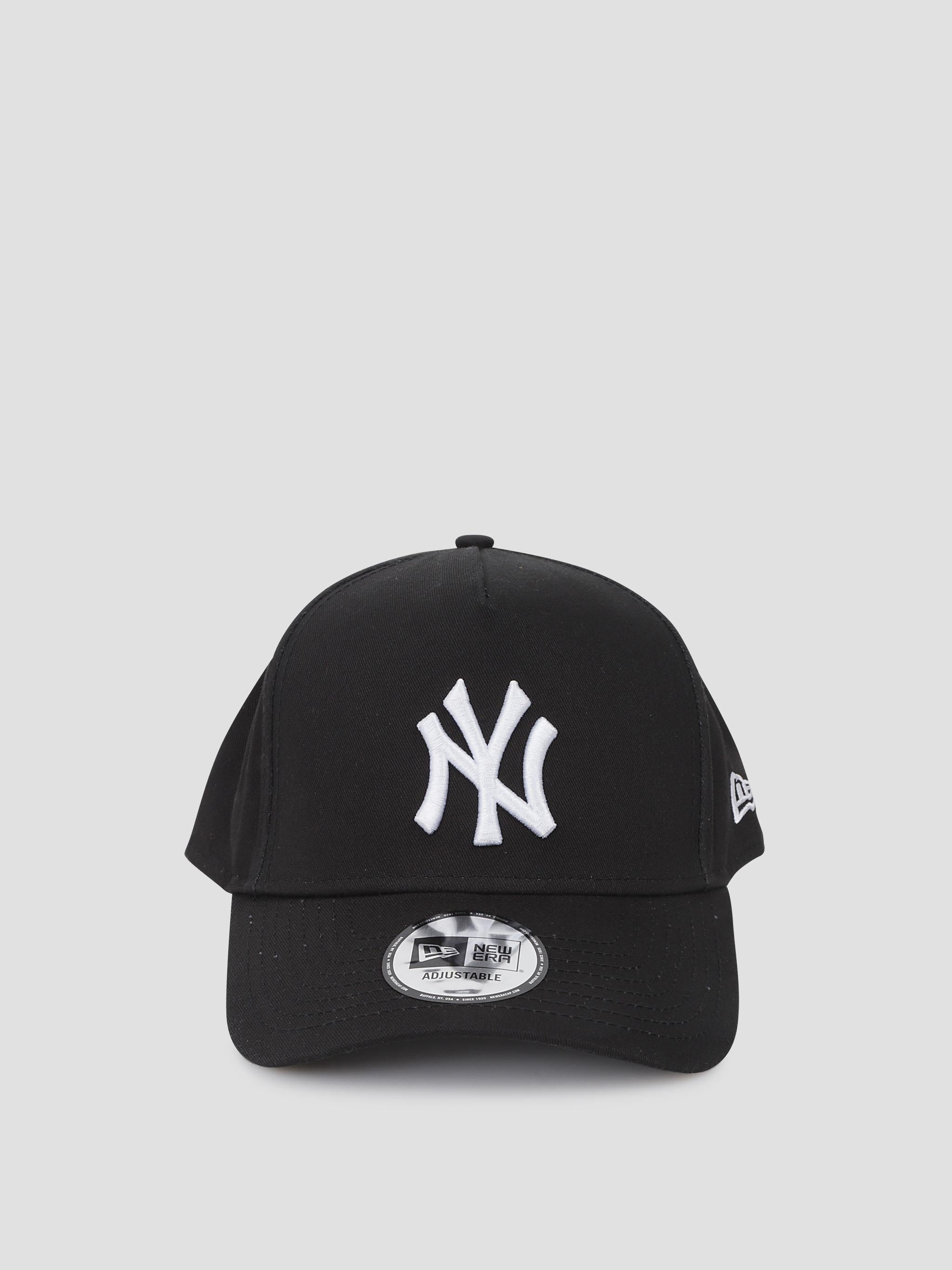 League essential eframe