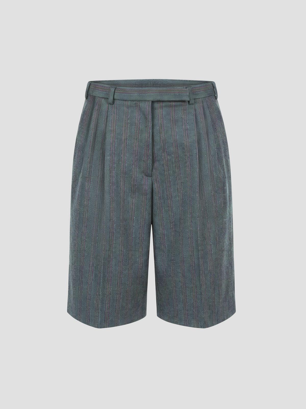 Pleated shorts